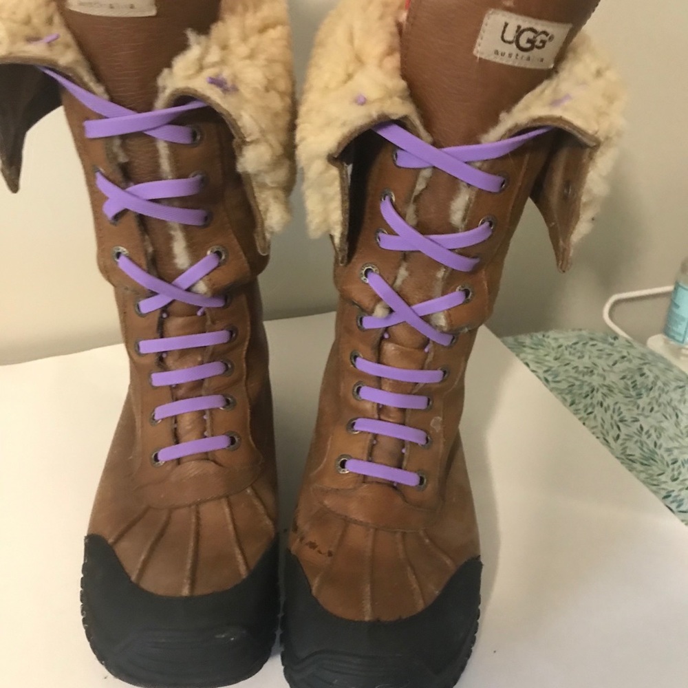 UGG sheepskin boots. Size 9.